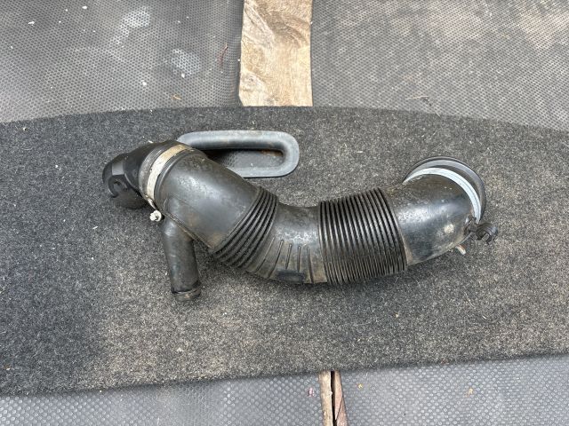 bontott AUDI Q3 Turbócső