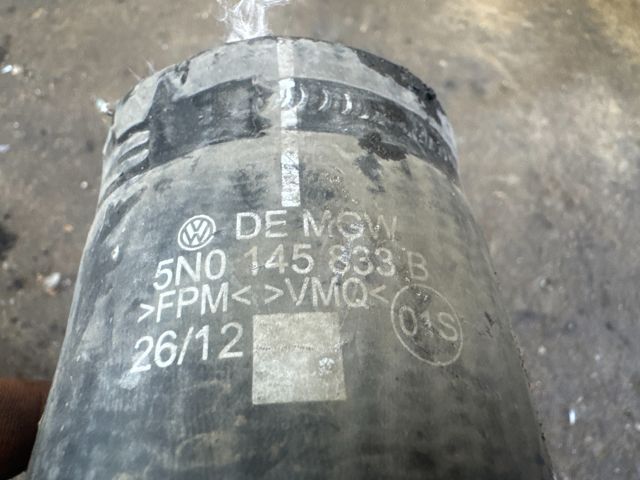 bontott AUDI Q3 Turbócső