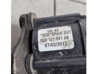 bontott AUDI Q3 Vízpumpa