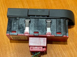 bontott AUDI Q3 Start / Stop Vezérlő Modul