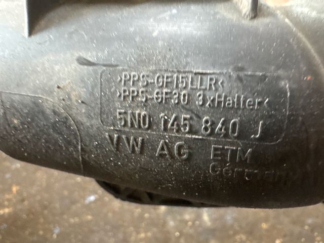 bontott AUDI Q3 Turbócső