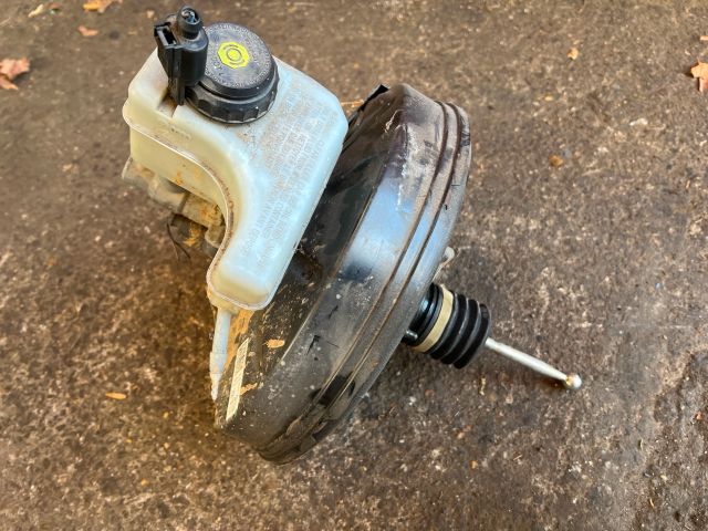 bontott AUDI Q3 Fékrásegítő