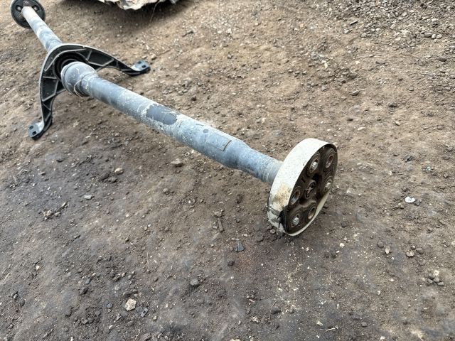 bontott AUDI Q3 Kardántengely