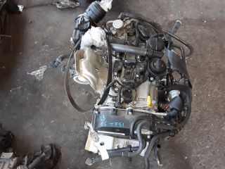 bontott AUDI Q3 Motor (Fűzött blokk hengerfejjel)