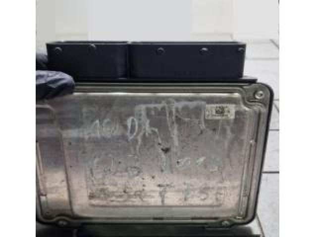 bontott AUDI Q3 Motorvezérlő