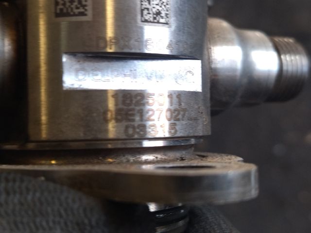 bontott AUDI Q3 Nagynyomású Szivattyú