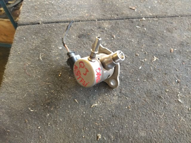 bontott AUDI Q3 Nagynyomású Szivattyú