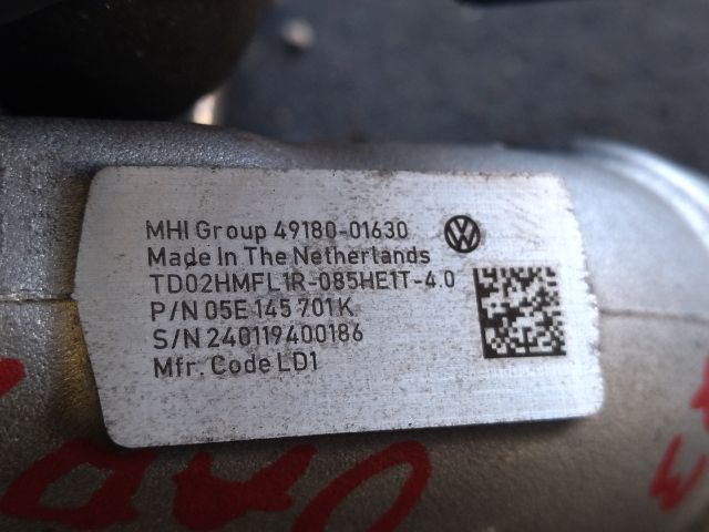 bontott AUDI Q3 Turbó