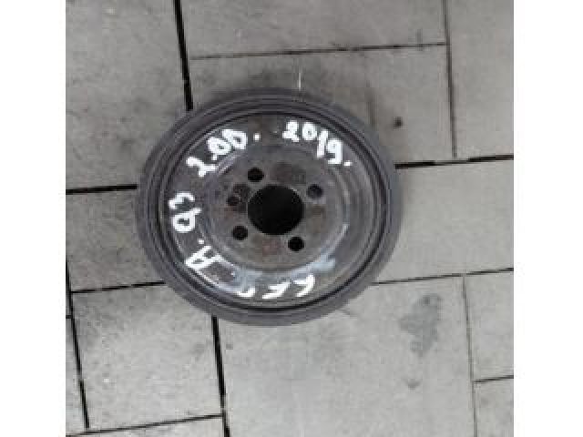 bontott AUDI Q3 Főtengely Szíjtárcsa