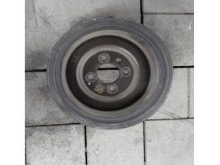 bontott AUDI Q3 Főtengely Szíjtárcsa