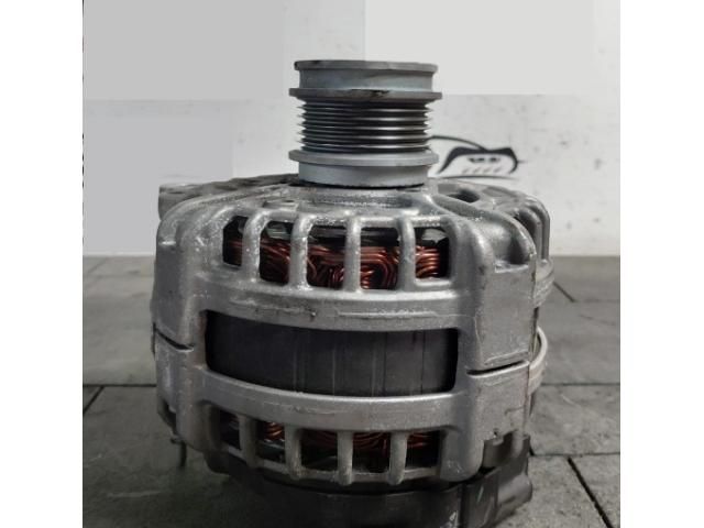 bontott AUDI Q3 Generátor