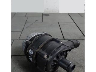 bontott AUDI Q3 Vízpumpa