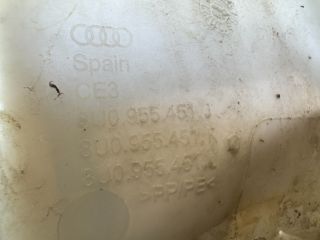 bontott AUDI Q3 Ablakmosó Tartály