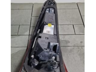 bontott AUDI Q3 Bal Belső Hátsó Lámpa