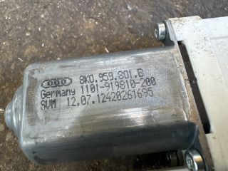 bontott AUDI Q3 Bal első Ablakemelő Motor