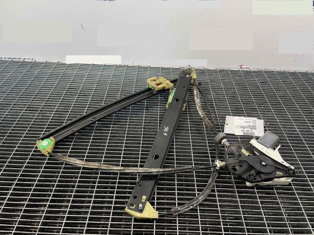 bontott AUDI Q3 Bal első Ablakemelő Szerkezet (Elektromos)