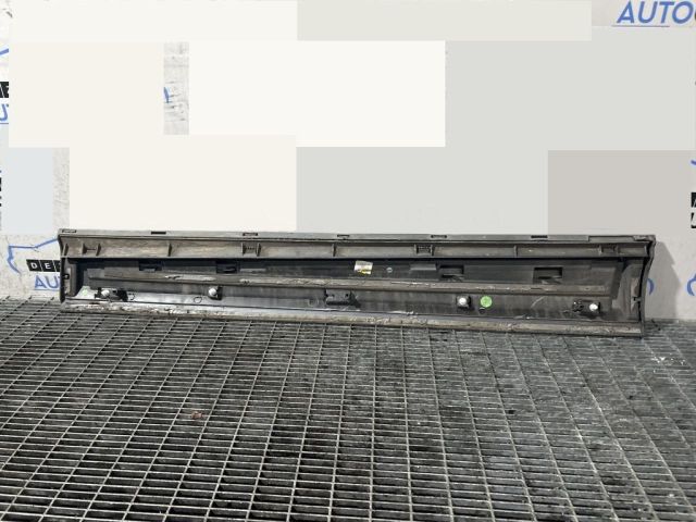 bontott AUDI Q3 Bal első Ajtó Díszléc