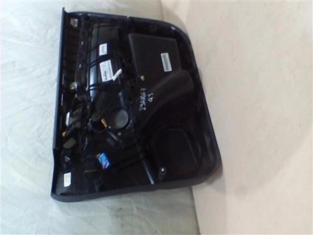 bontott AUDI Q3 Bal első Ajtó Kárpit