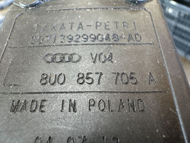 bontott AUDI Q3 Bal első Biztonsági Öv