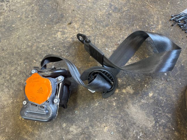 bontott AUDI Q3 Bal első Biztonsági Öv