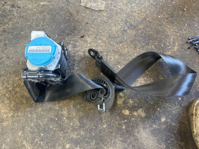 bontott AUDI Q3 Bal első Biztonsági Öv