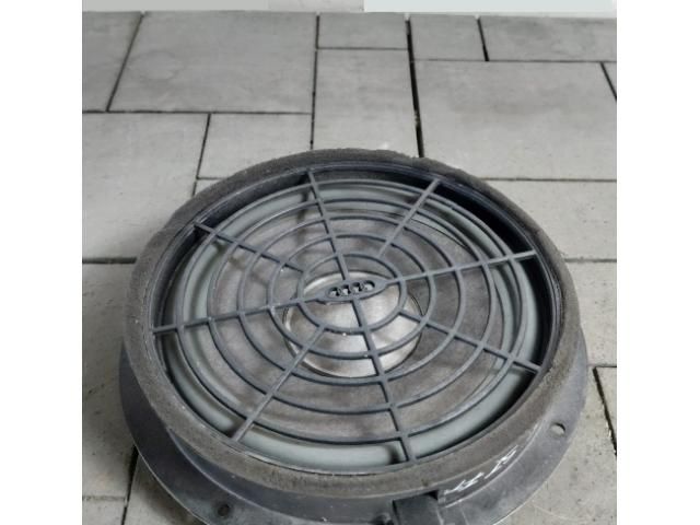 bontott AUDI Q3 Bal első Hangszóró