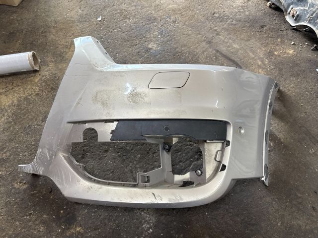 bontott AUDI Q3 Bal első Lökhárító Sarok