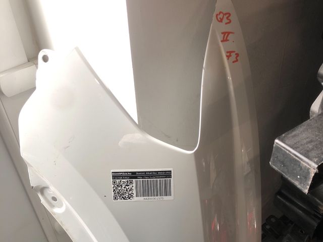 bontott AUDI Q3 Bal első Sárvédő