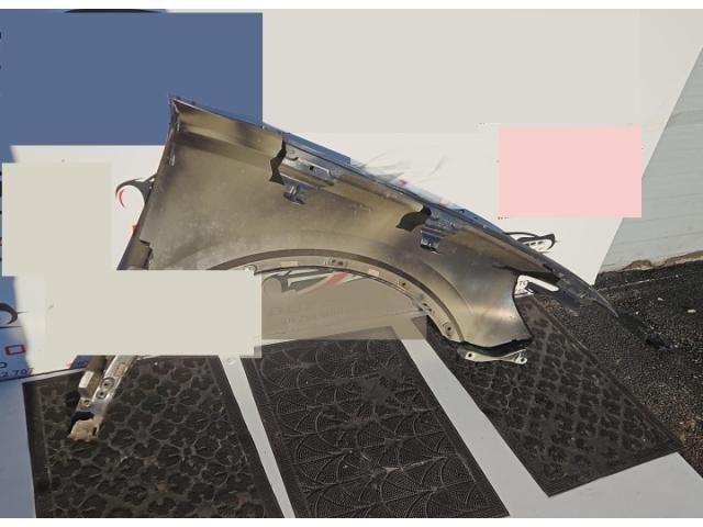 bontott AUDI Q3 Bal első Sárvédő