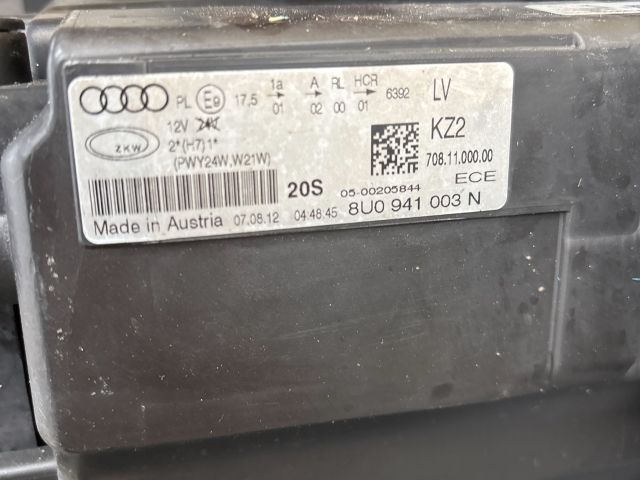 bontott AUDI Q3 Bal Fényszóró