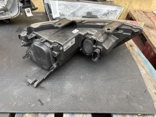 bontott AUDI Q3 Bal Fényszóró