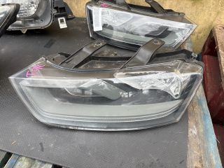bontott AUDI Q3 Bal Fényszóró