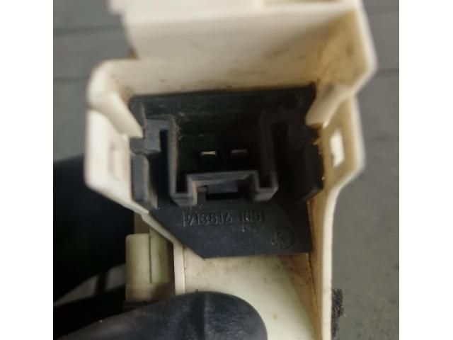 bontott AUDI Q3 Bal hátsó Ablakemelő Motor