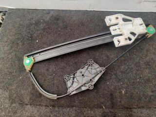 bontott AUDI Q3 Bal hátsó Ablakemelő Szerkezet (Mechanikus)