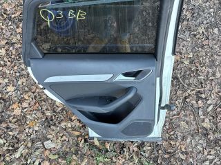 bontott AUDI Q3 Bal hátsó Ajtó (Részeivel)