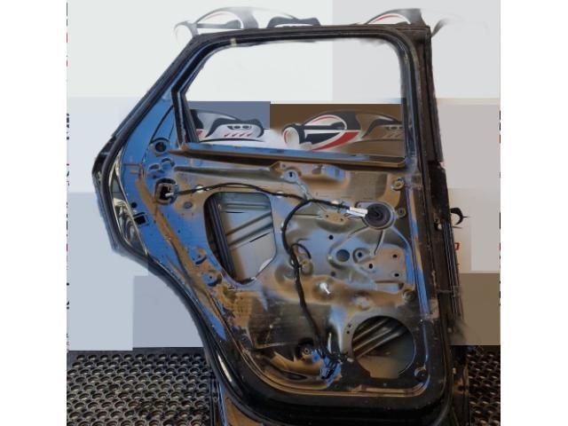 bontott AUDI Q3 Bal hátsó Ajtó (Üres lemez)