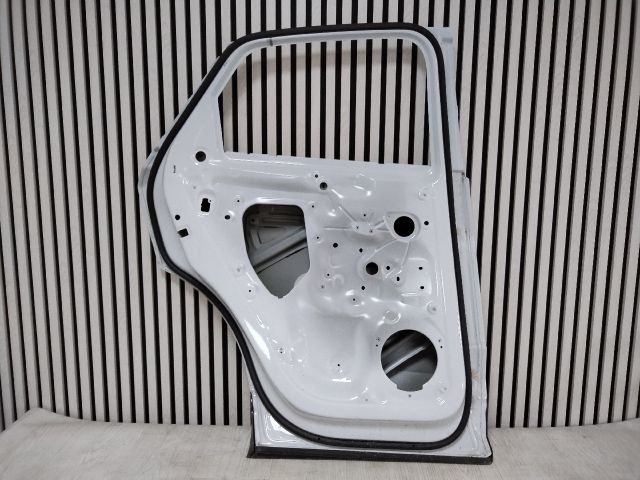 bontott AUDI Q3 Bal hátsó Ajtó (Üres lemez)