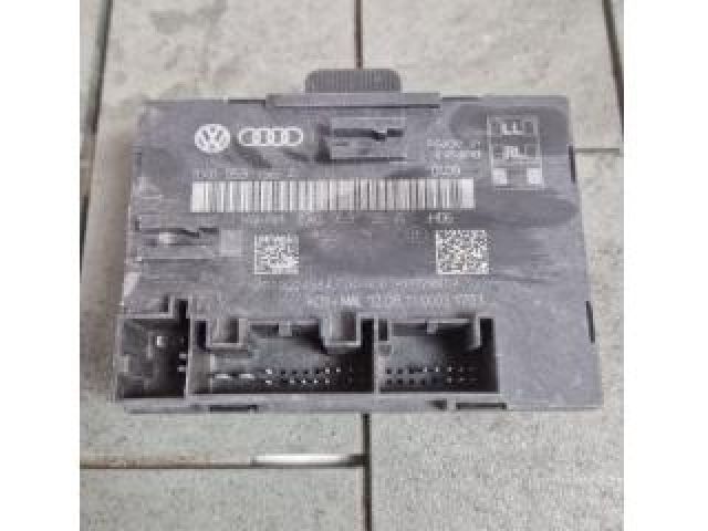 bontott AUDI Q3 Bal hátsó Ajtó Vezérlőegység