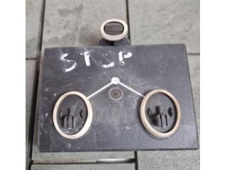 bontott AUDI Q3 Bal hátsó Ajtó Vezérlőegység