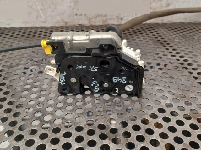 bontott AUDI Q3 Bal hátsó Ajtózár