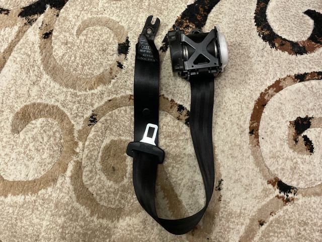 bontott AUDI Q3 Bal hátsó Biztonsági Öv