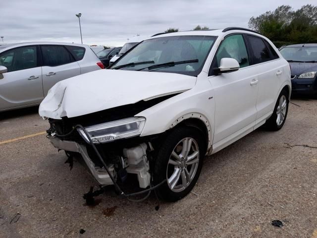 bontott AUDI Q3 Bal hátsó Csomagtér Burkolat (Műanyag)