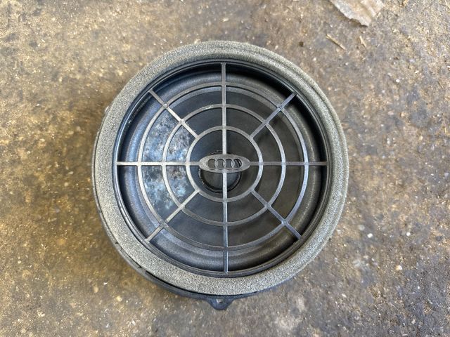 bontott AUDI Q3 Bal hátsó Hangszóró