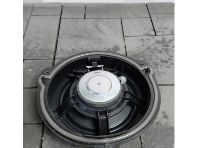 bontott AUDI Q3 Bal hátsó Hangszóró