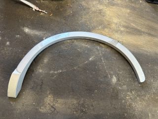 bontott AUDI Q3 Bal hátsó Sárvédő Szélesítő