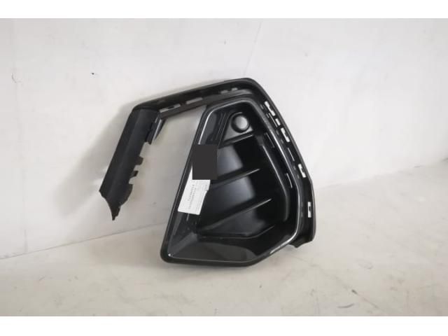 bontott AUDI Q3 Bal Ködlámpa Rács