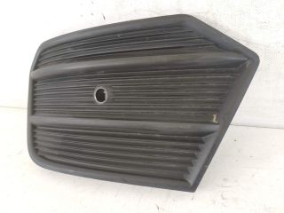 bontott AUDI Q3 Bal Ködzárófény Keret