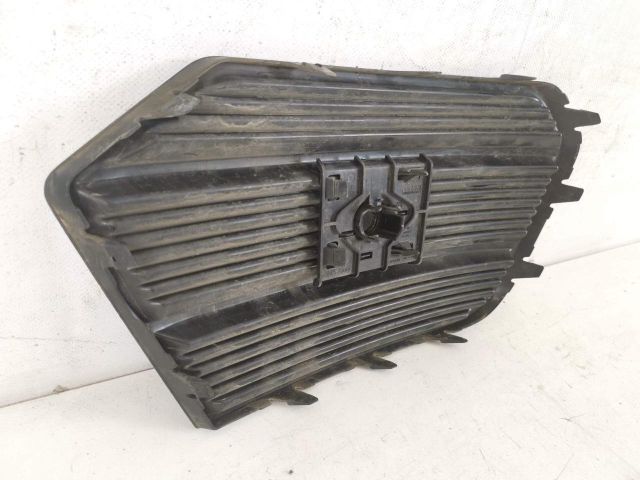 bontott AUDI Q3 Bal Ködzárófény Keret