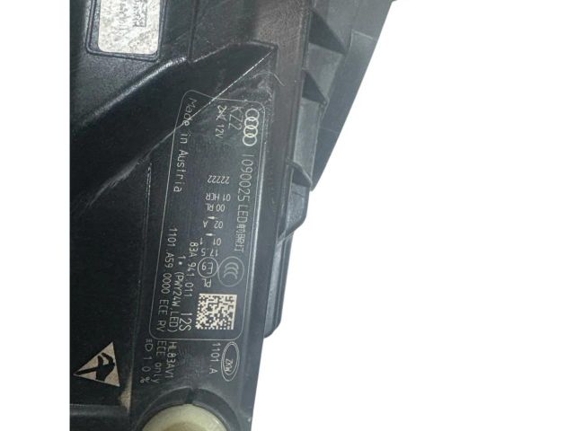 bontott AUDI Q3 Bal Ledes Fényszóró