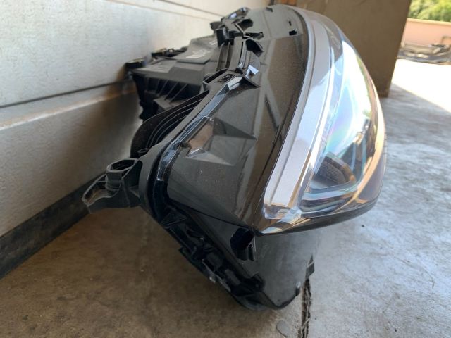 bontott AUDI Q3 Bal Ledes Fényszóró